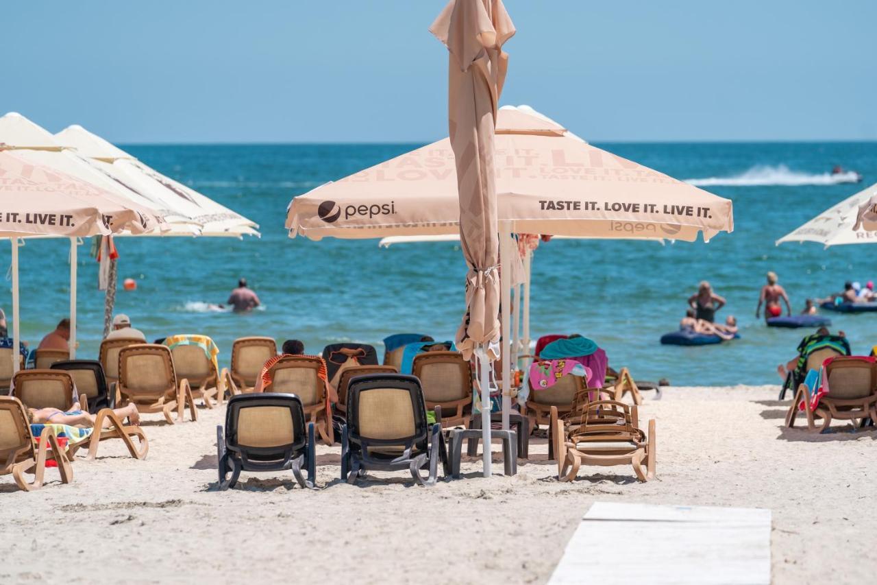 Moonlight Mamaia Apartments Exterior foto