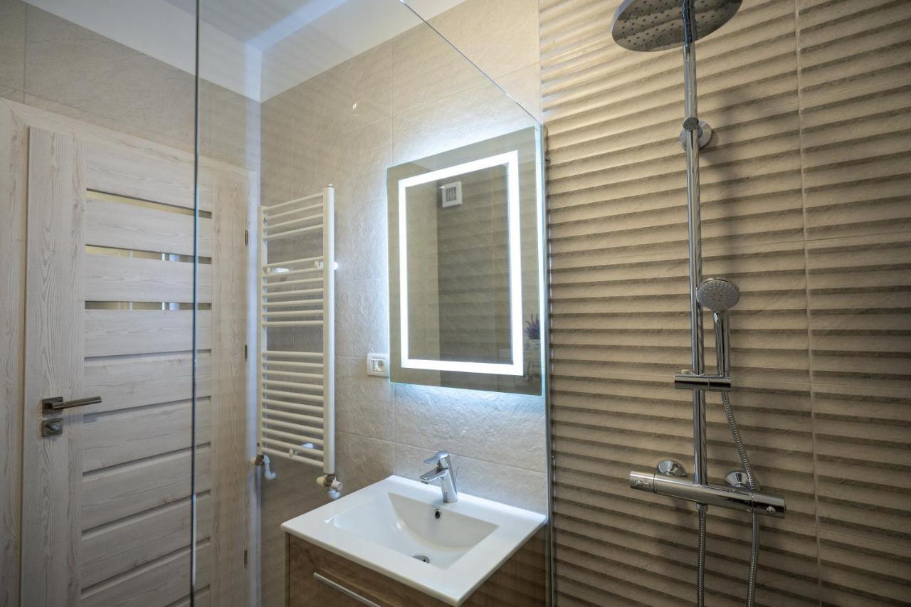 Moonlight Mamaia Apartments Exterior foto