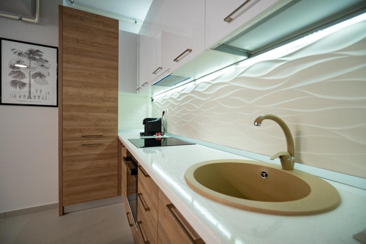 Moonlight Mamaia Apartments Exterior foto