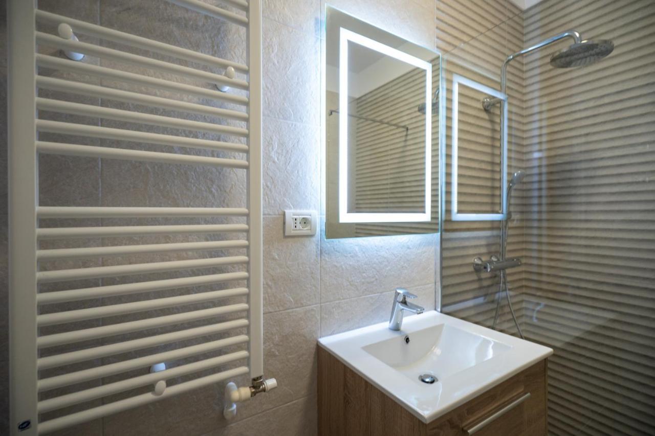 Moonlight Mamaia Apartments Exterior foto